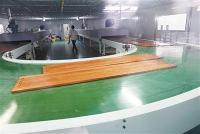 跟隨產(chǎn)業(yè)轉(zhuǎn)移的大勢(shì)，或許未來(lái)家具工廠和銷售、設(shè)計(jì)都要分離。